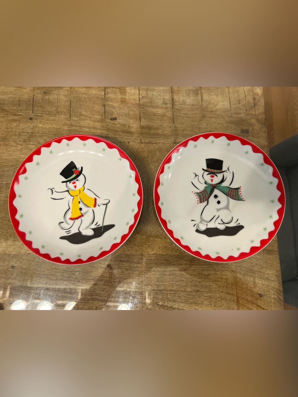2 vintage Boston Warehouse "Singin' in the Snow"  "Singing in the Snow" plates
